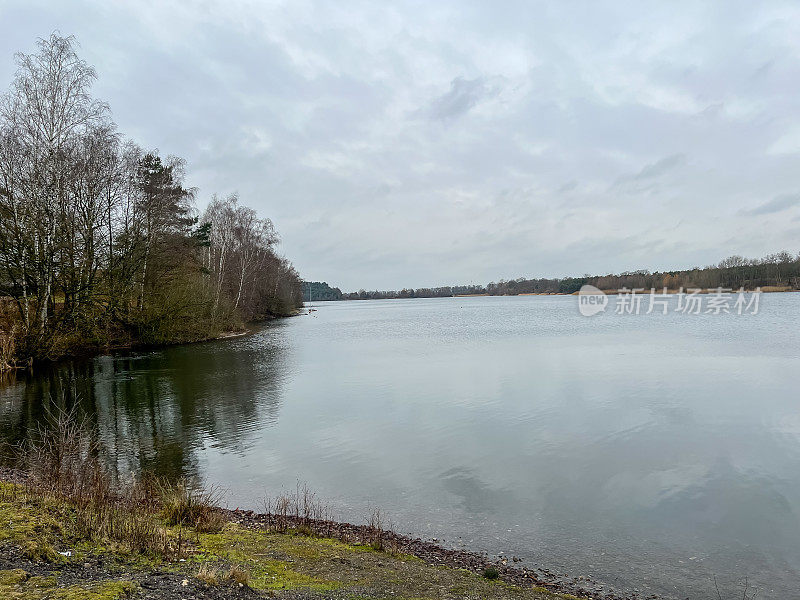 冬天，这个湖在德国被称为“Offlumer See”。